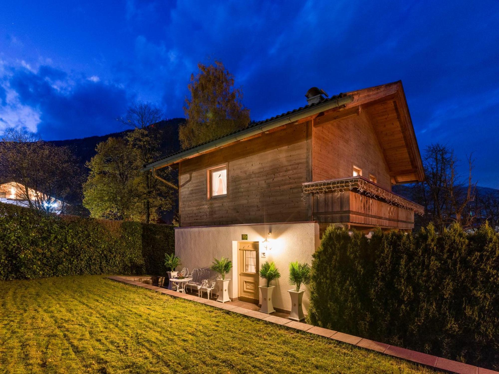 Chalet - Appartements Julitta Mayrhofen Exterior photo