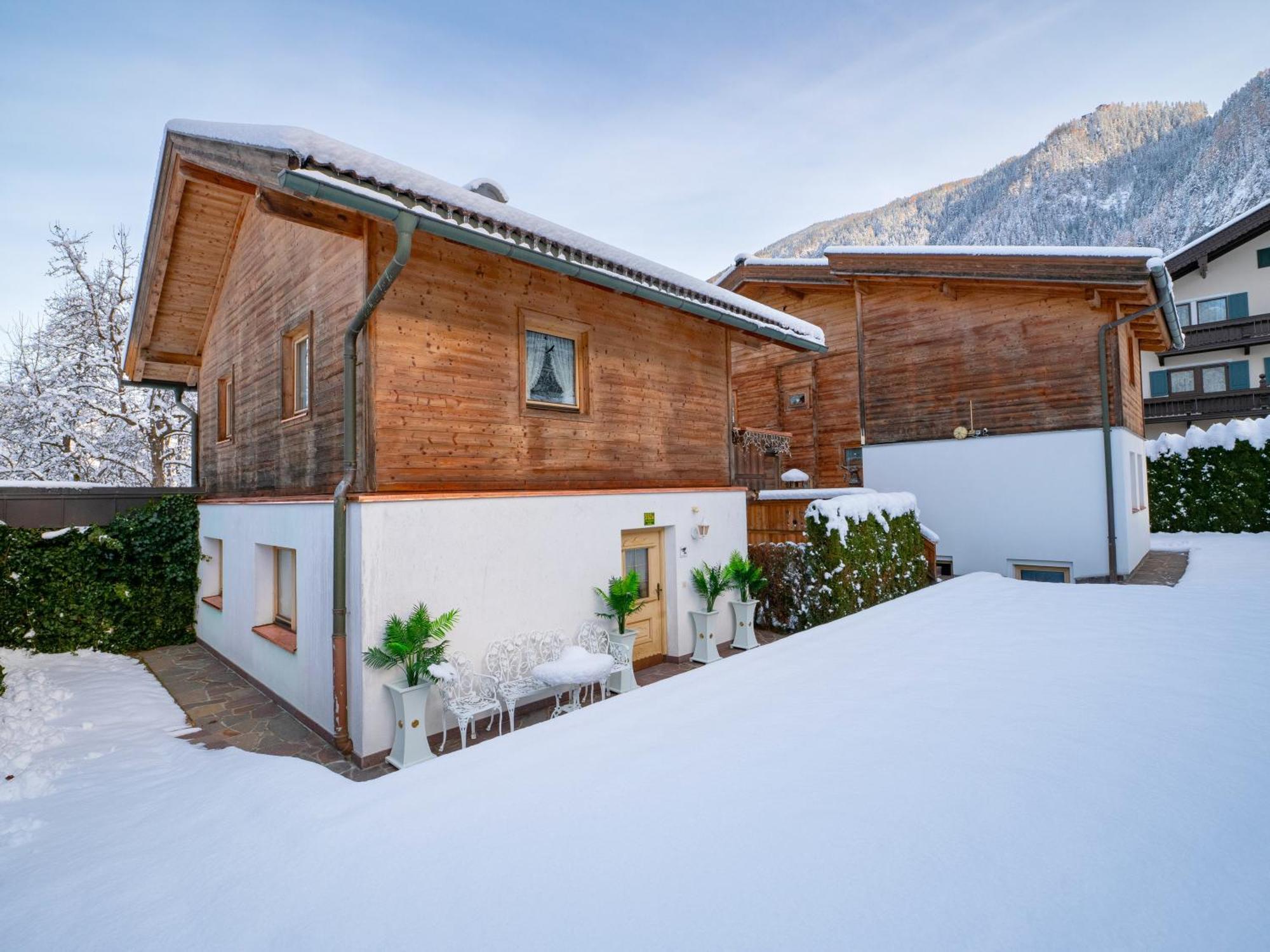 Chalet - Appartements Julitta Mayrhofen Exterior photo